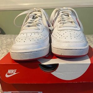 Nike Court Vision Low